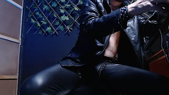 Dicaprioo  online show from 11.25.25