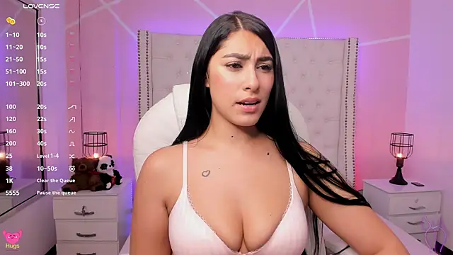 Snapshot of Emily_roux chatting on 03.09.25 Emily roux online show from 03.09.25