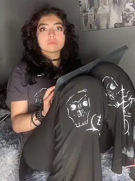  Gothiccbitch  online show from 03.20.25