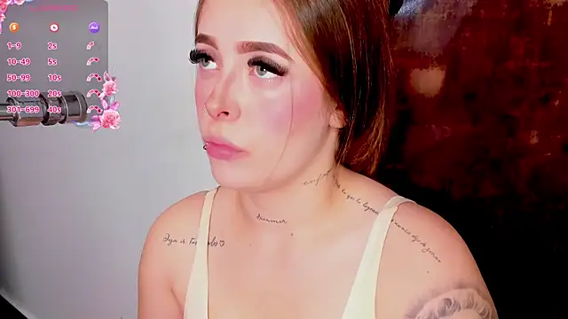 Snapshot of kristal_blond chatting on 01.26.25 kristal blond online show from 01.26.25