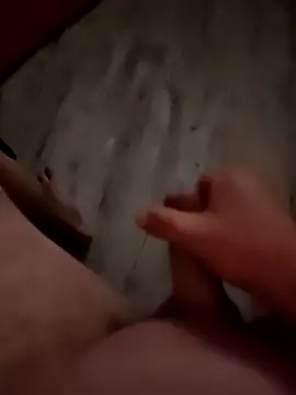 Snapshot of Szeltolo001 chatting on 10.27.25 Szeltolo001 online show from 10.27.25