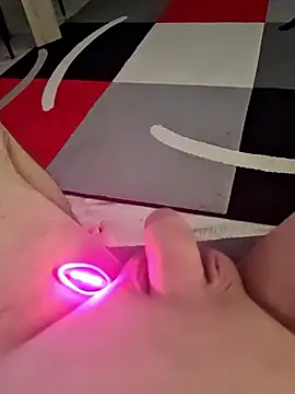 Snapshot of Szeltolo001 chatting on 01.09.26 Szeltolo001 online show from 01.09.26