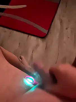 Snapshot of Szeltolo001 chatting on 01.12.26 Szeltolo001 online show from 01.12.26