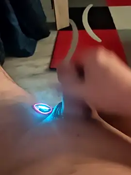 Snapshot of Szeltolo001 chatting on 02.04.26 Szeltolo001 online show from 02.04.26