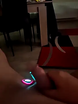 Snapshot of Szeltolo001 chatting on 02.06.26 Szeltolo001 online show from 02.06.26