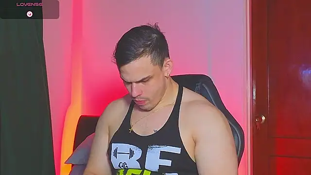 Snapshot of Regansmiths chatting on 11.01.25 Regansmiths online show from 11.01.25