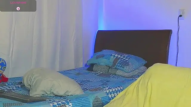 Snapshot of Regansmiths chatting on 03.17.26 Regansmiths online show from 03.17.26