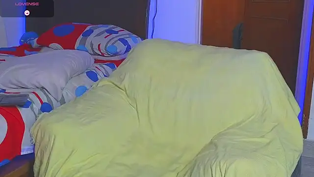 Snapshot of Regansmiths chatting on 04.11.26 Regansmiths online show from 04.11.26