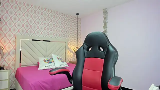 Snapshot of delilaquinn chatting on 01.23.25 delilaquinn online show from 01.23.25