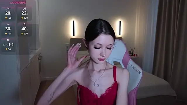 Snapshot of sweetiebones chatting on 02.14.26 sweetiebones online show from 02.14.26