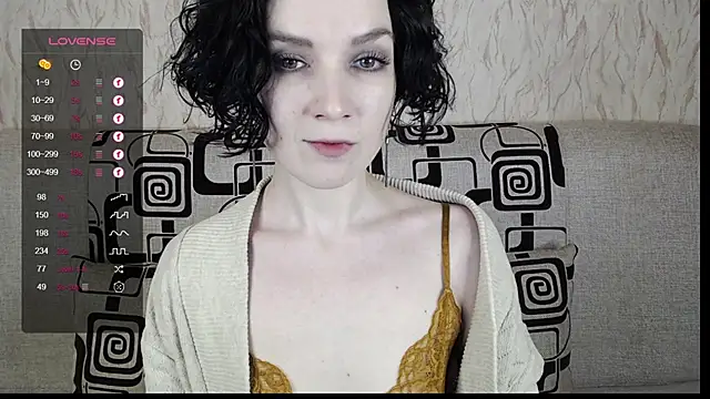 TinaWince online show from 02.12.25