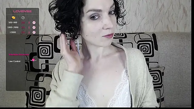 TinaWince online show from 02.15.25