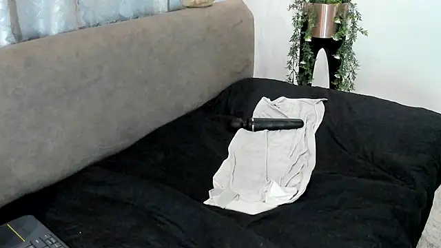 Snapshot of _alaiasmile_ chatting on 01.19.25 alaiasmile online show from 01.19.25