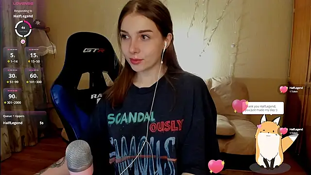 Snapshot of Kami_kam chatting on 02.13.25 Kami kam online show from 02.13.25