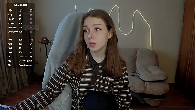 Snapshot of Kami_kam chatting on 02.21.25 Kami kam online show from 02.21.25