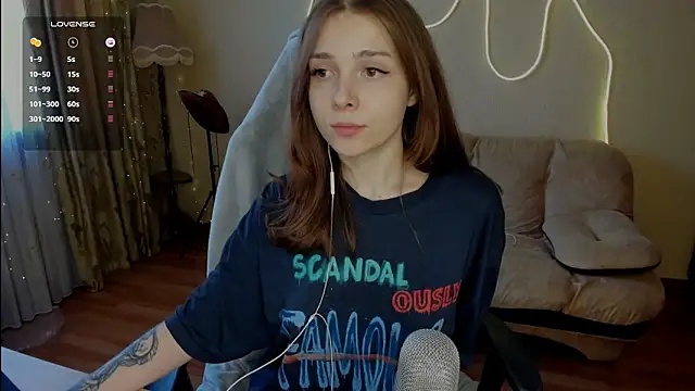 Snapshot of Kami_kam chatting on 02.24.25 Kami kam online show from 02.24.25