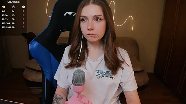 Snapshot of Kami_kam chatting on 03.06.25 Kami kam online show from 03.06.25