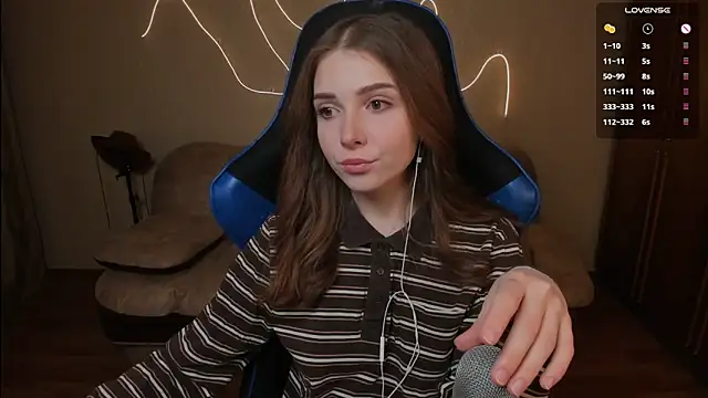 Snapshot of Kami_kam chatting on 03.10.25 Kami kam online show from 03.10.25