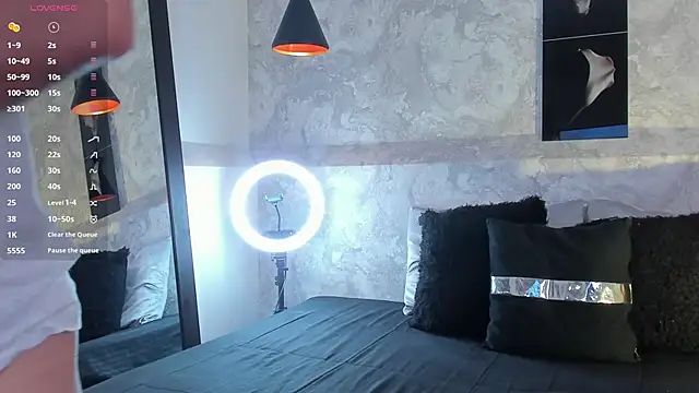 Valentinoford online show from 01.07.25