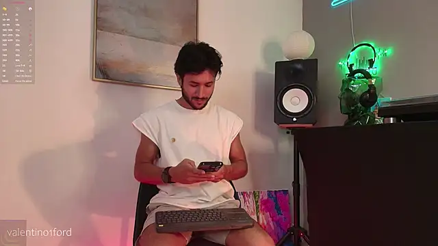 Valentinoford online show from 05.19.26