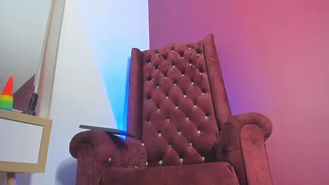 Sarah Mistress  online show from 12.31.24