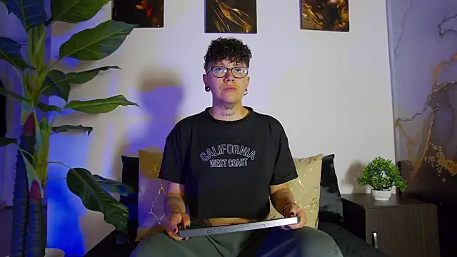 alex noa online show from 04.04.26