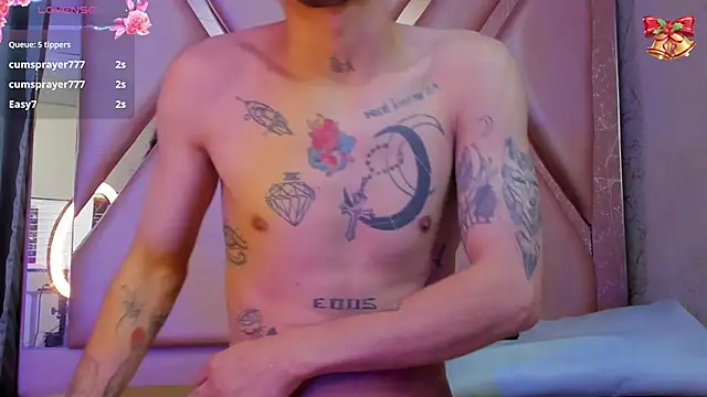 kendalltaylorr online show from 12.31.24