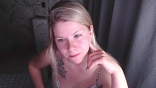 MelissaXKinky online show from 10.20.25