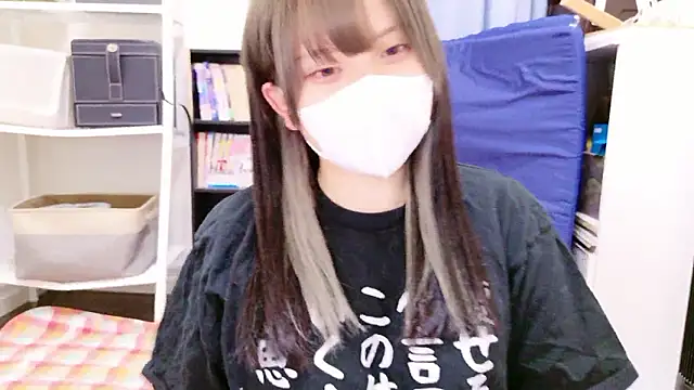 senachinnn online show from 10.21.25