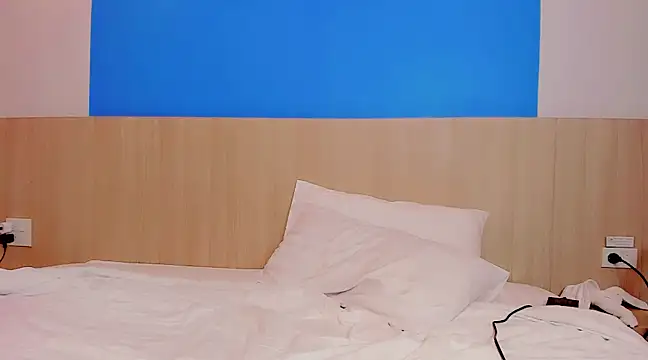 Snapshot of sexntease chatting on 01.03.25 sexntease online show from 01.03.25