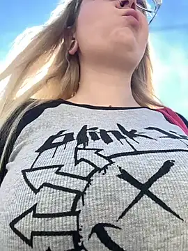 Snapshot of Teya_moon_ chatting on 03.13.25 Teya moon  online show from 03.13.25