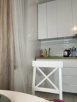 Snapshot of Teya_moon_ chatting on 11.07.25 Teya moon online show from 11.07.25