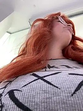 Teya moon  online show from 07.10.26