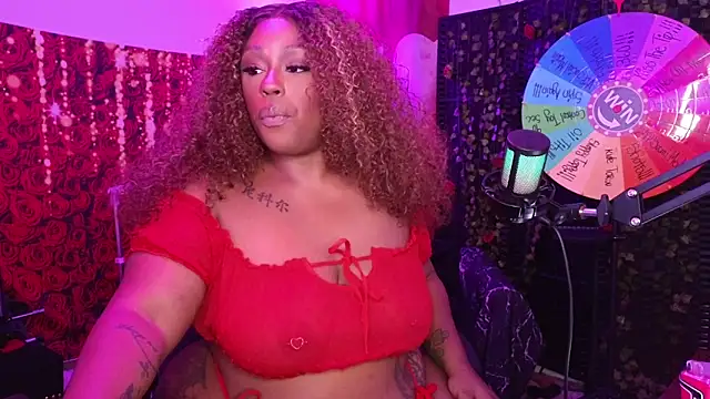 Snapshot of cheriserozequeen chatting on 06.16.26 cheriserozequeen online show from 06.16.26