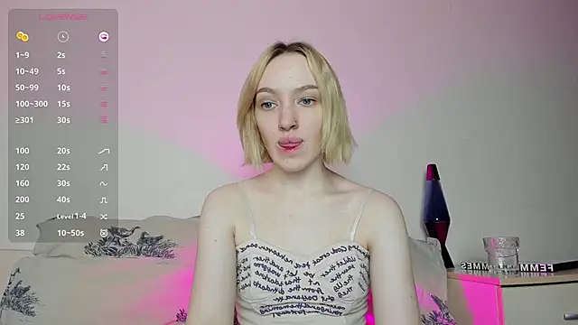 Snapshot of cheryl_mason chatting on 12.16.24 cheryl mason online show from 12.16.24