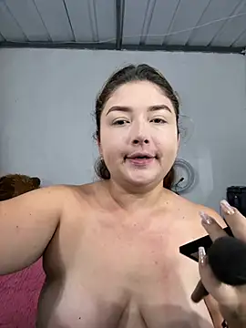 Snapshot of Sofia_Queen17 chatting on 02.01.26 Sofia Queen17 online show from 02.01.26