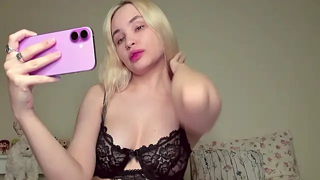 Shine Lina online show from 03.31.26