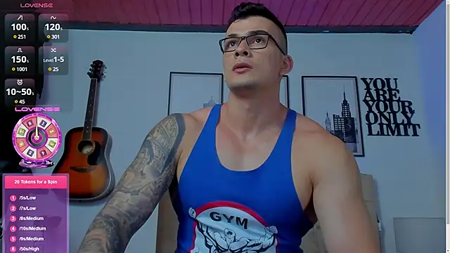 Snapshot of seancarreraa chatting on 12.20.24 seancarreraa online show from 12.20.24