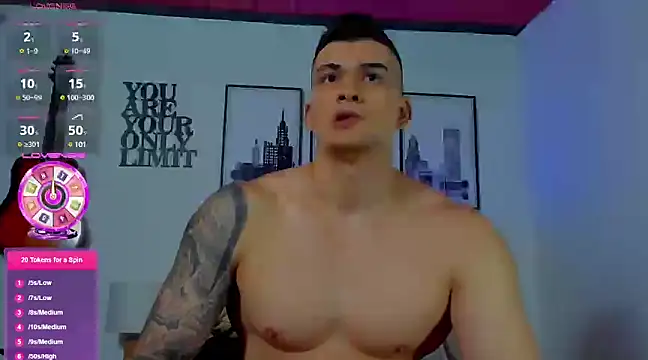 Snapshot of seancarreraa chatting on 02.21.25 seancarreraa online show from 02.21.25