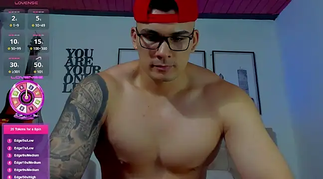 Snapshot of seancarreraa chatting on 03.08.25 seancarreraa online show from 03.08.25