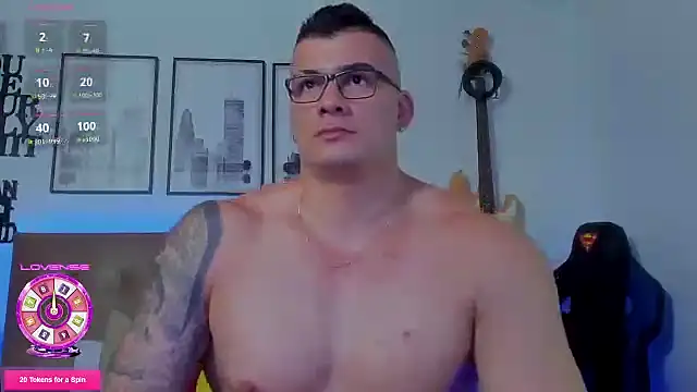 Snapshot of seancarreraa chatting on 09.26.25 seancarreraa online show from 09.26.25