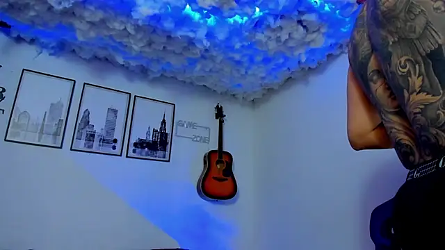 seancarreraa online show from 04.24.26
