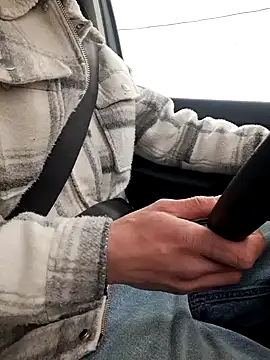 Snapshot of Zeefy chatting on 01.01.25 Zeefy online show from 01.01.25