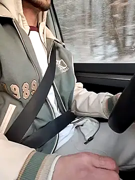 Snapshot of Zeefy chatting on 01.03.25 Zeefy online show from 01.03.25