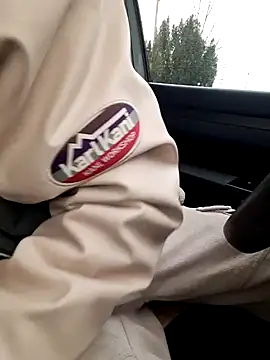 Snapshot of Zeefy chatting on 01.11.25 Zeefy online show from 01.11.25