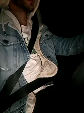 Snapshot of Zeefy chatting on 01.20.25 Zeefy online show from 01.20.25