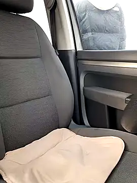 Snapshot of Zeefy chatting on 01.26.25 Zeefy online show from 01.26.25