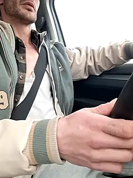 Snapshot of Zeefy chatting on 03.13.25 Zeefy online show from 03.13.25