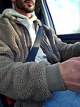 Snapshot of Zeefy chatting on 11.01.25 Zeefy online show from 11.01.25