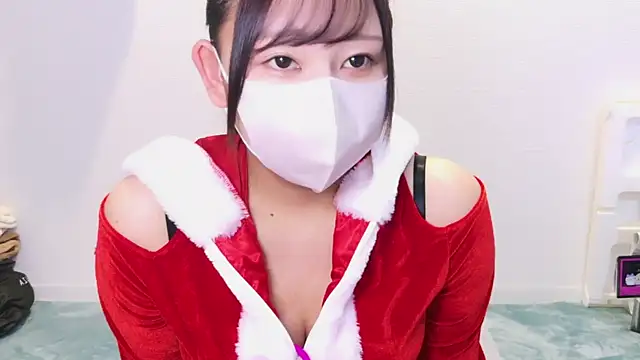 Snapshot of YUTSU_KI chatting on 12.19.24 YUTSU KI online show from 12.19.24